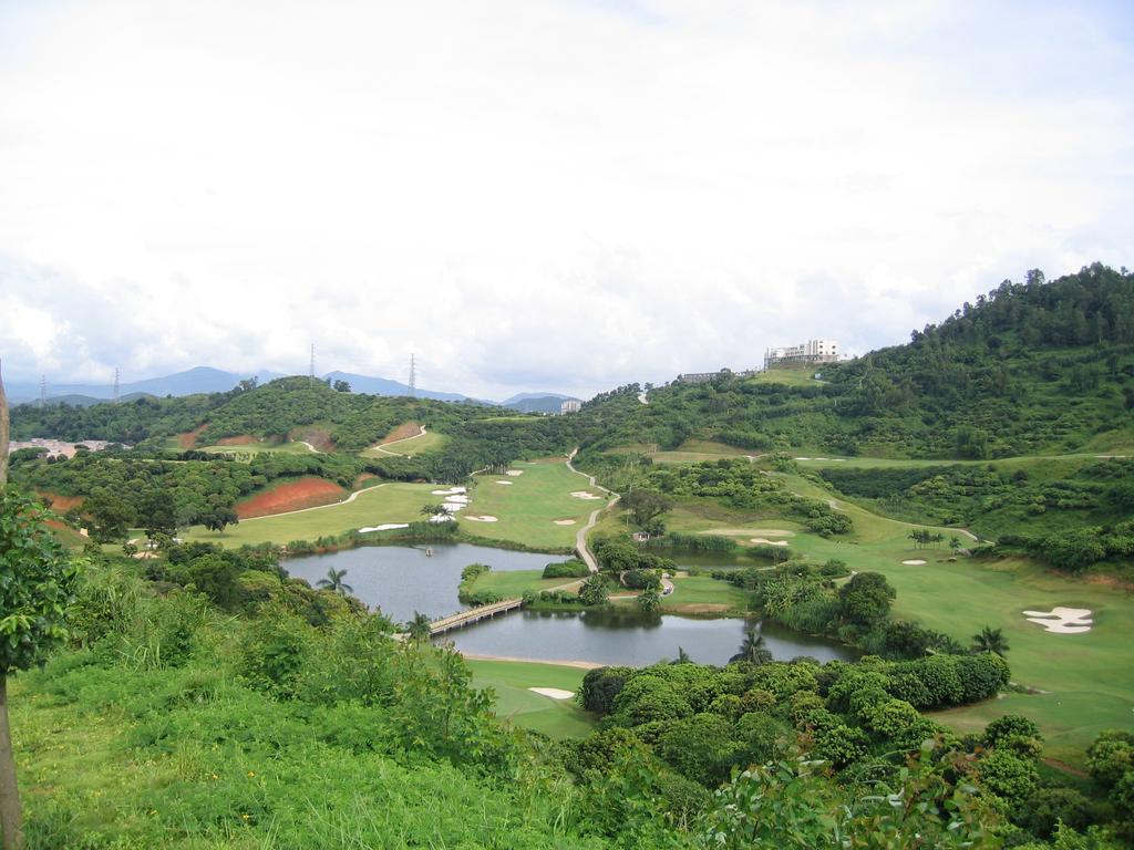 Phoenix Hill Hotel Dongguan - Golf Course Shop Экстерьер фото